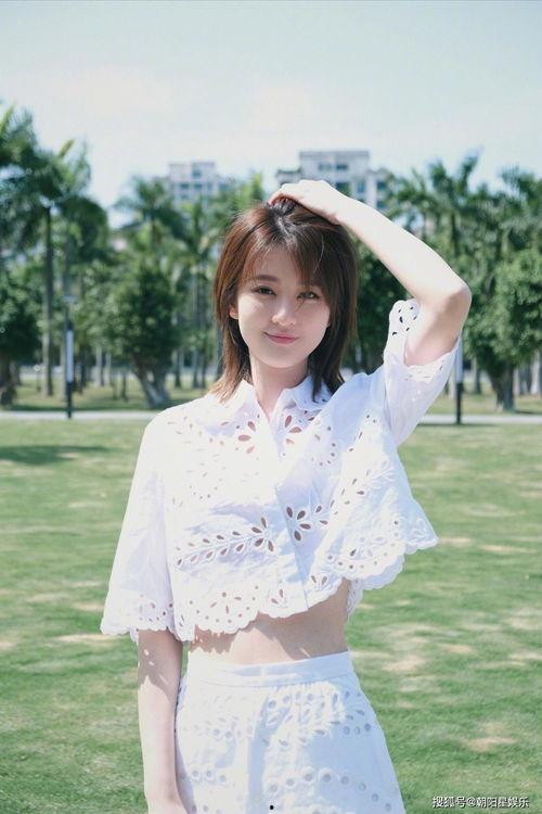 娱乐吃瓜酱散步